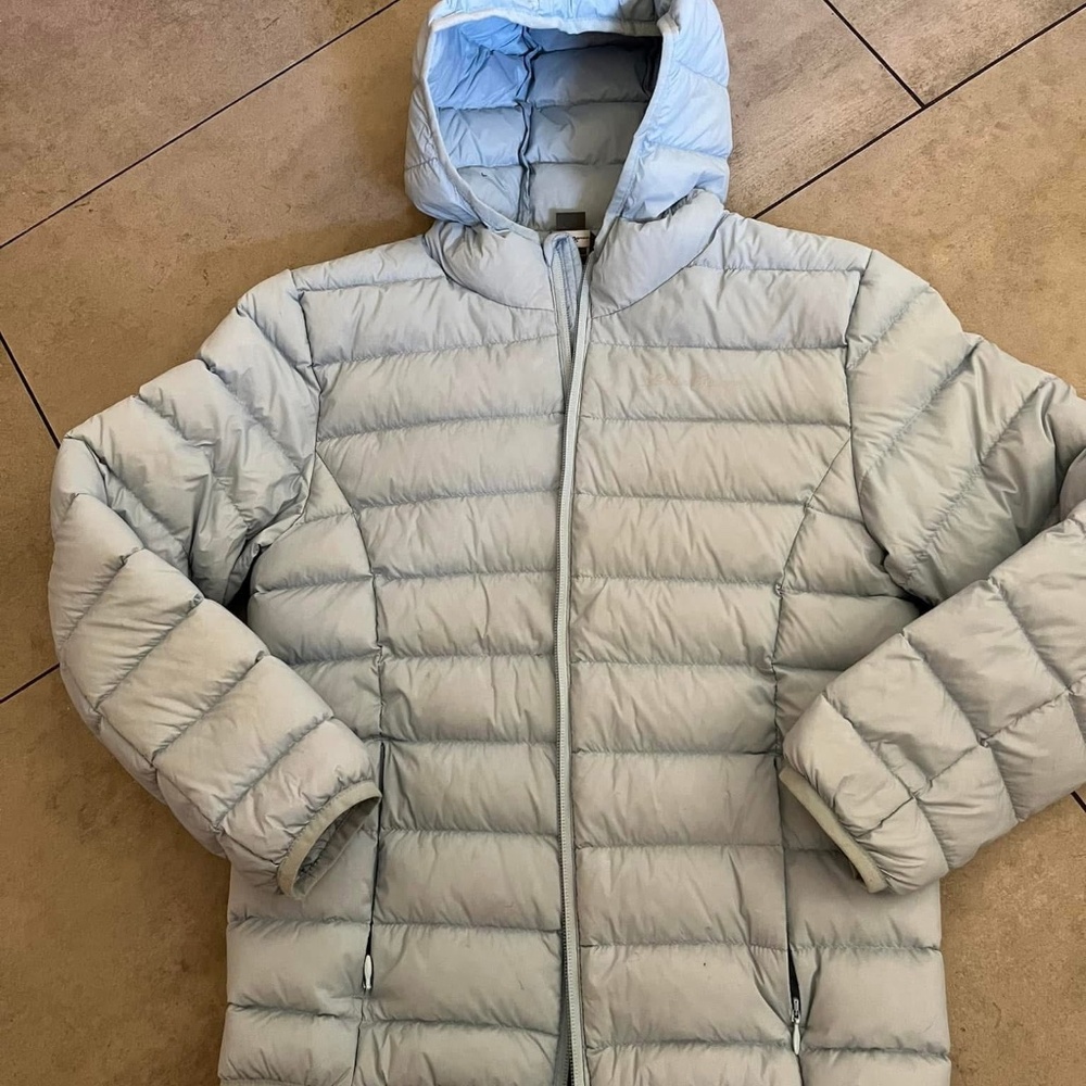 EUC Eddie Bauer Cirruslite down jacket
